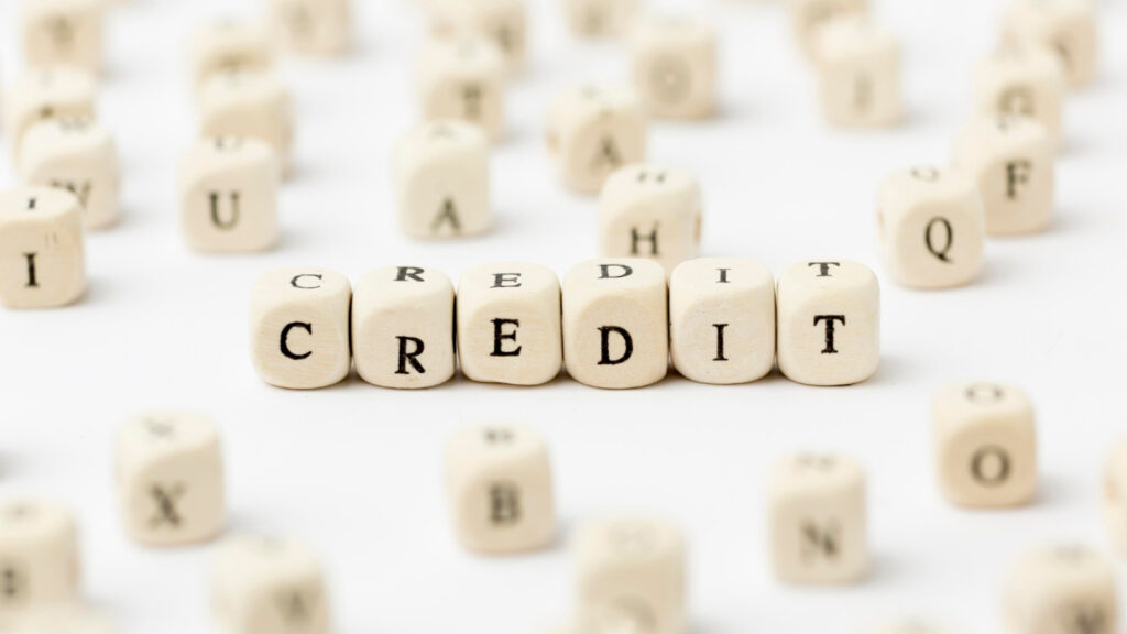 Points clés à vérifier avant de choisir une solution de crédit en ligne